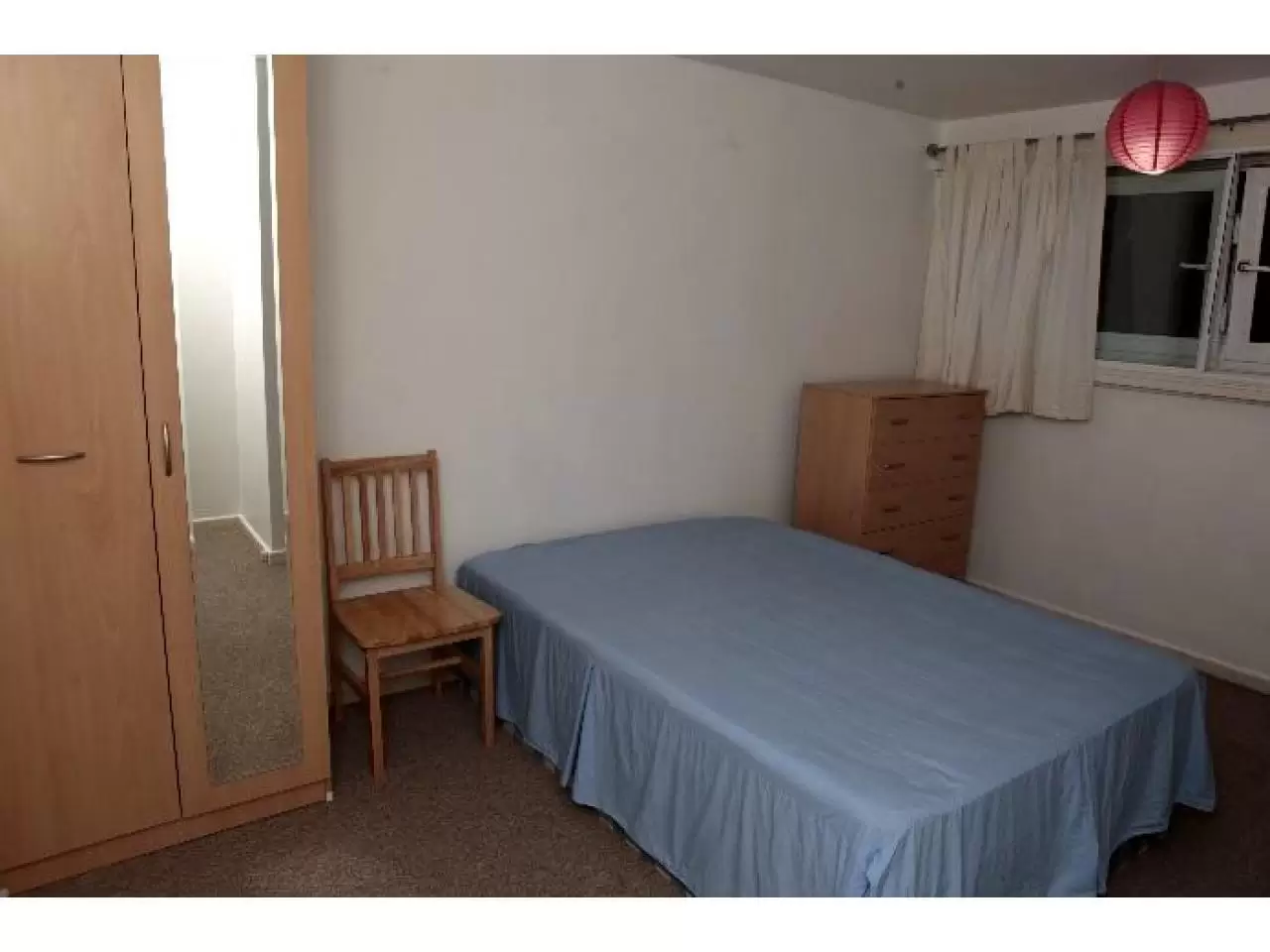 Zone 2 Canning Town double room, Jubilee line. Short stay considered.