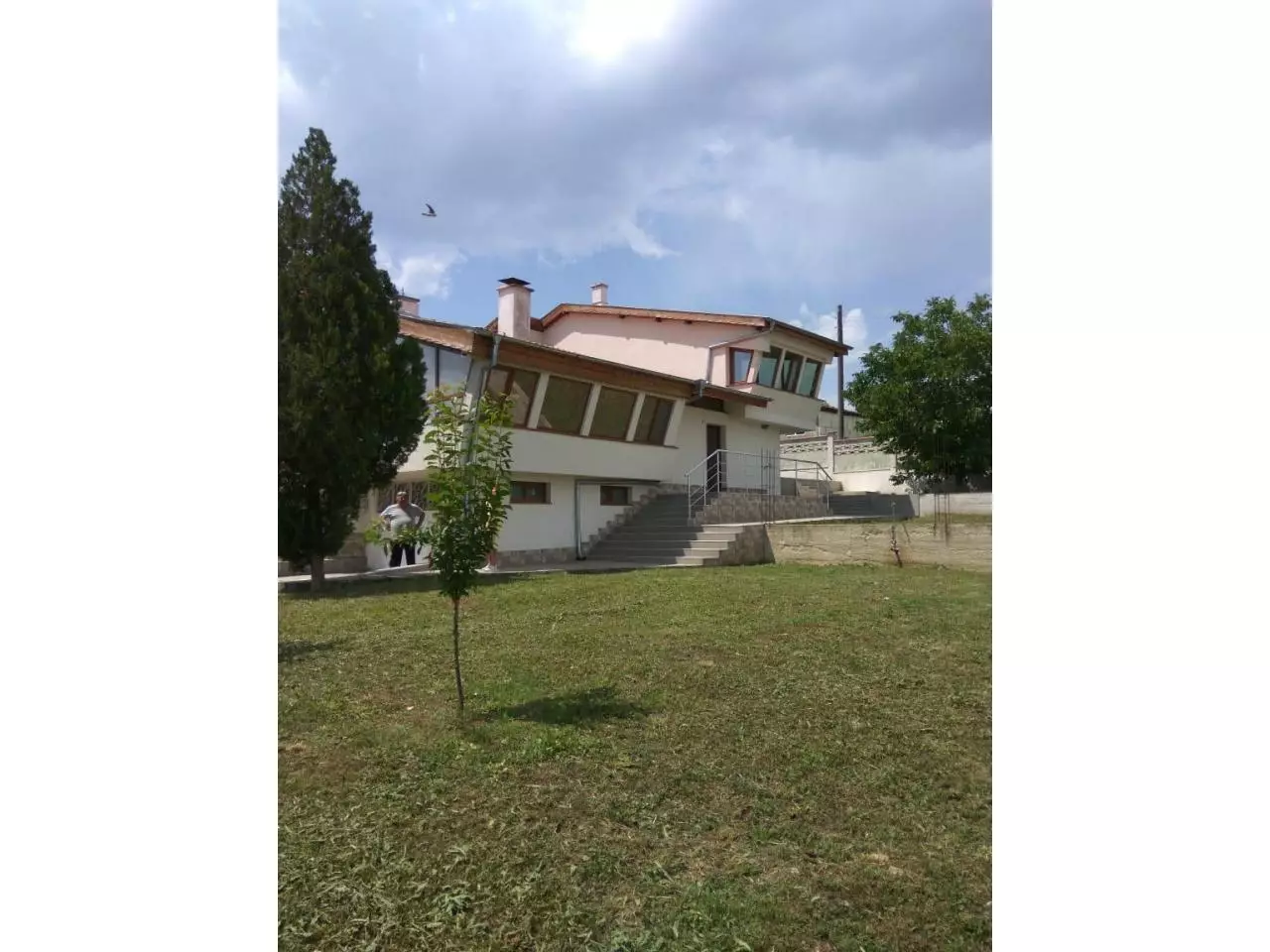 For sale a new house with an area of 370 sq.m. in the Bulgarian - 2/12