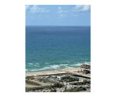 Exclusive 3-Bedroom Apartment on 34th Floor with Sea View in Bat Yam - 1