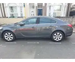 Vauxhall insignia 2010 - 4