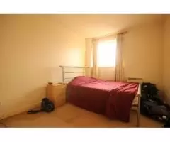 2 Bed Flat, Fishguard Way, Royal Docks 1 375 £ — AVAILABLE 25TH MAY - 3