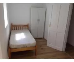 Brand New 3 Double Bedroom Flat with 2 Gardens - Plaistow, Barking Road 1 645 £ — Available 28th May - 5