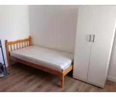 Brand New 3 Double Bedroom Flat with 2 Gardens - Plaistow, Barking Road 1 645 £ — Available 28th May - 6