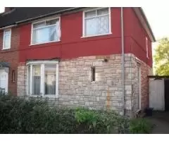 3 bed Terraced House to rent, Longbridge Road, Dagenham, RM8 1 400 £ — Available Now - 1